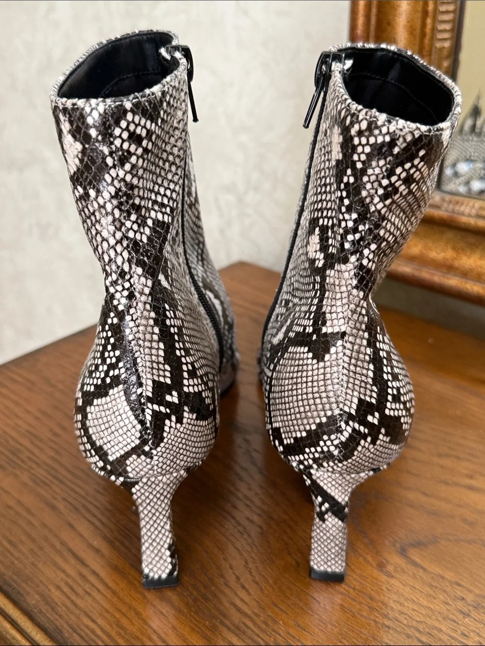 Steve Madden new without